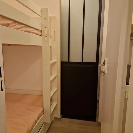 Avec Parking Prive Au Pied Des Telecabines Apartmán *